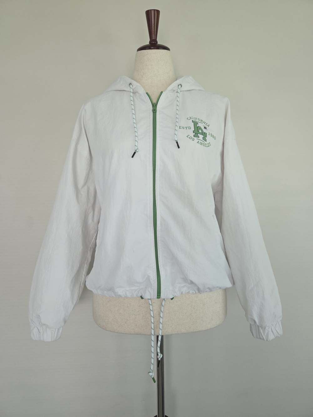 Ultra Flirt White & Green Two Pc. Cargo Jogger Set- Jacket Size 1X Pants Size XL - Picture 2 of 12